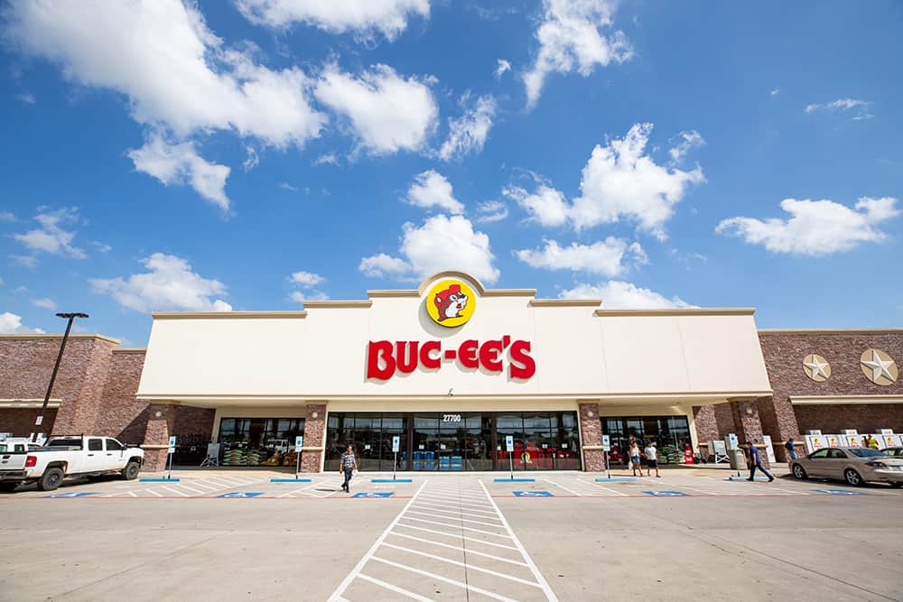 Buc-ee's seems big enough for RVs, but is it? 