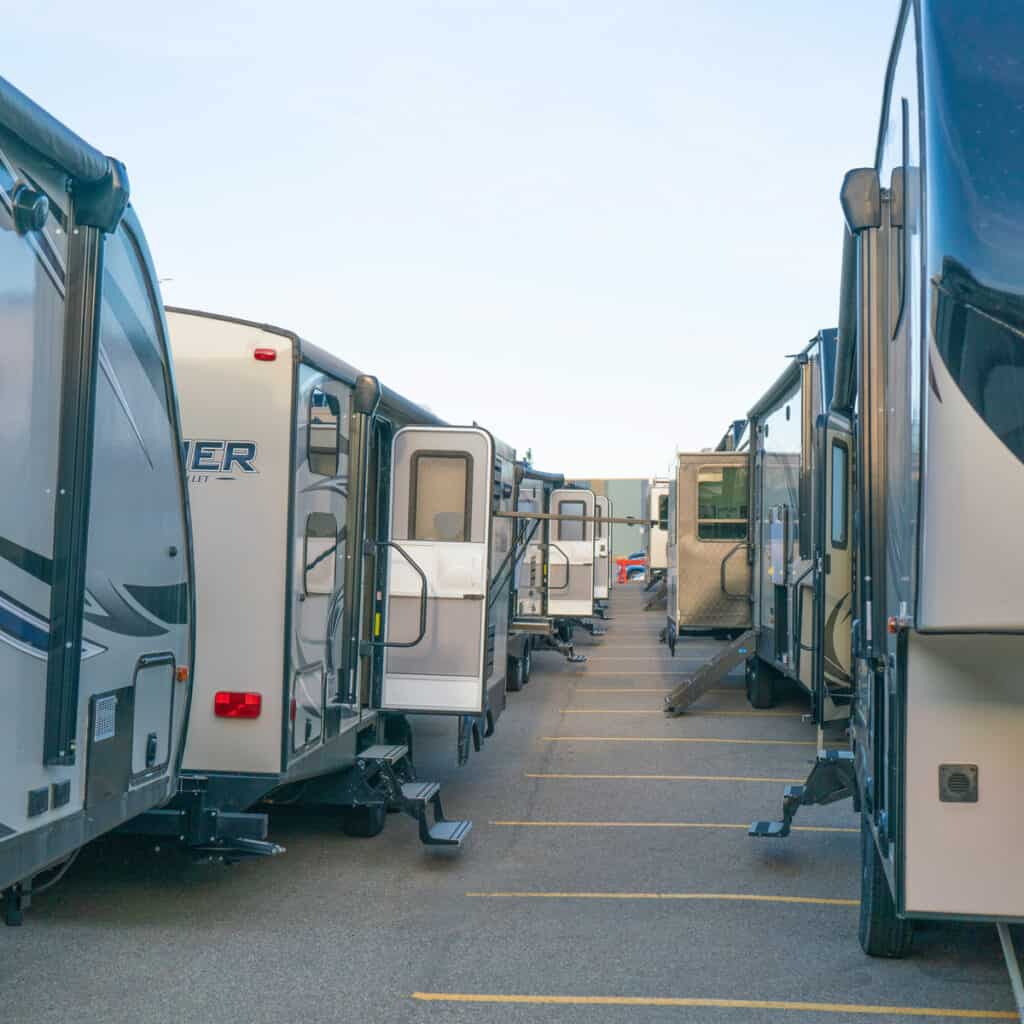 get a good deal on a travel trailer