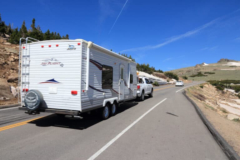 travel trailer with a sway bar