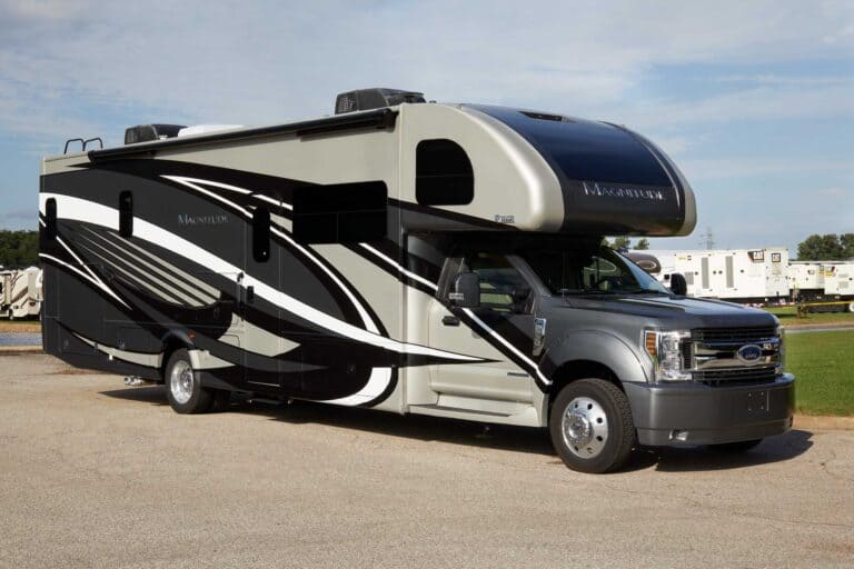 Super C motorhomes from Thor