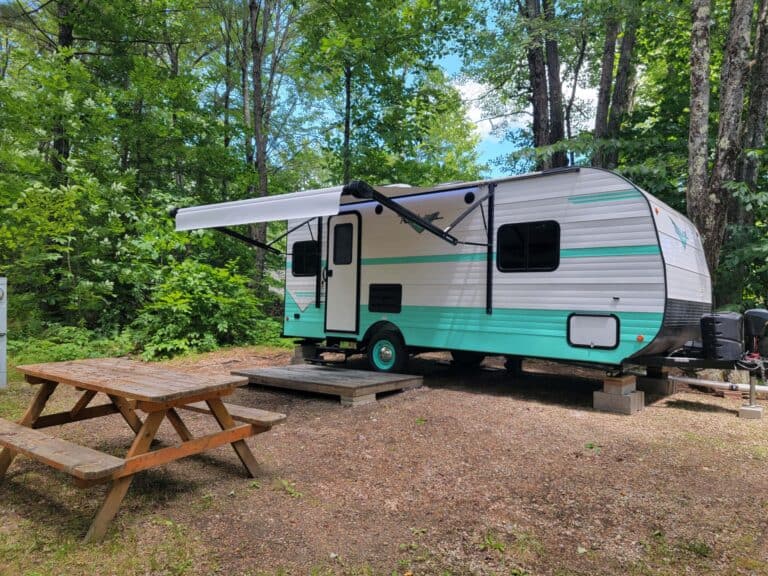 retro trailers at Spacious Skies Campgrounds