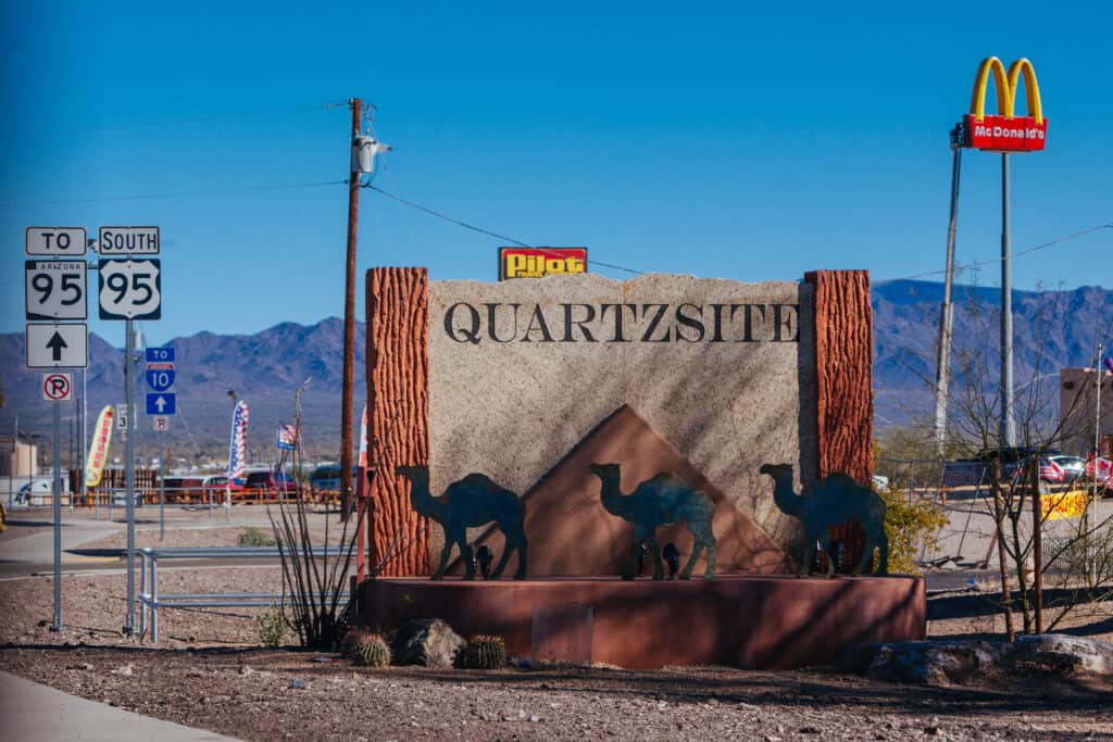sign for quartzsite - feature image for things to do in quartzsite