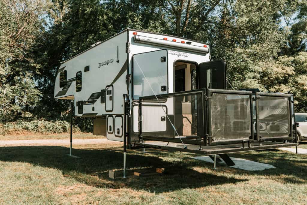 campers for trucks with patio 