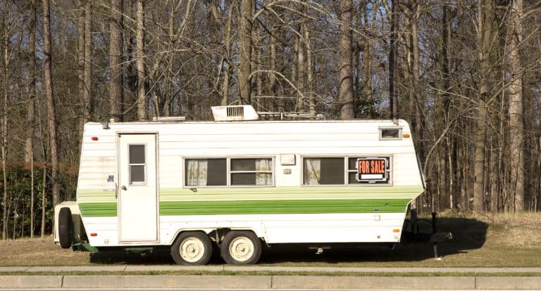 RV for sale, image for common scams article